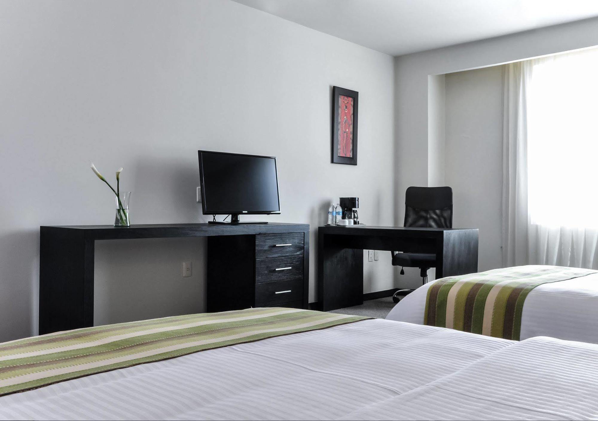 Comfort Inn Морелія Екстер'єр фото